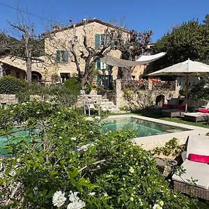 Les Rosées Couette-café Mougins